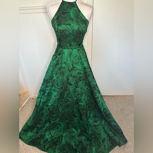 Madison James Green Floral Maxi Dress Criss-cross back size 4 - Picture 3 of 7